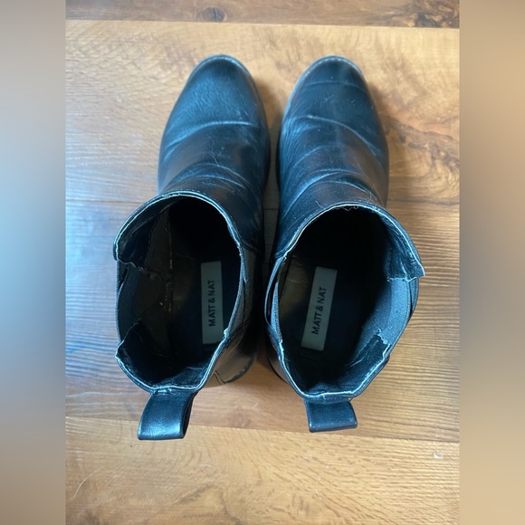 Matt & Nat Joliette Chelsea Boots // size 8.5 - Picture 3 of 8